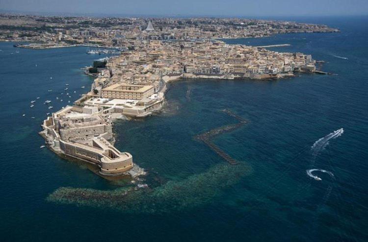 Casa Vacanze Il Glicine 1 Apartment Pachino Bagian luar foto